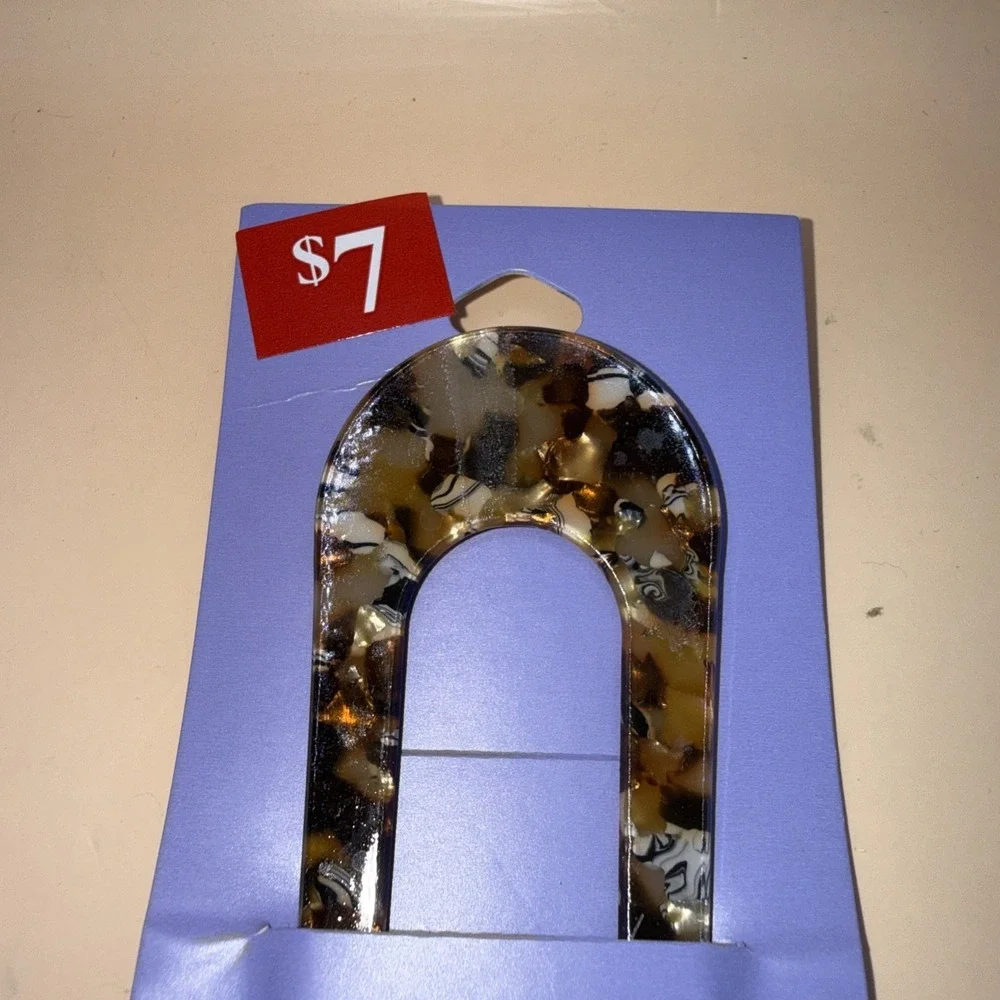 Claire's Brown Tortoise Shell Hair Clip Pin U-shaped Pic